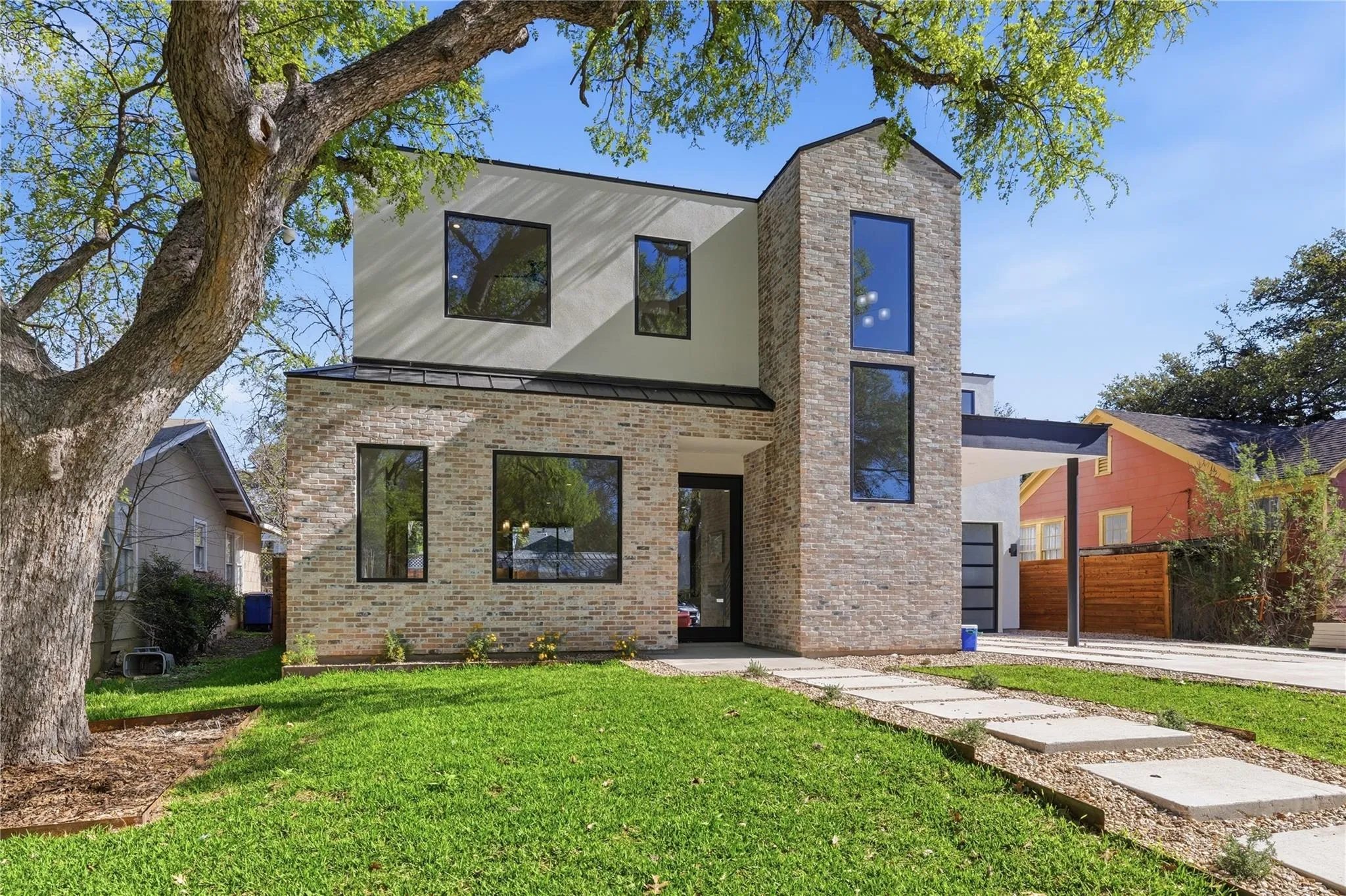 Photo of 1702 W 30TH ST, Austin, 78703