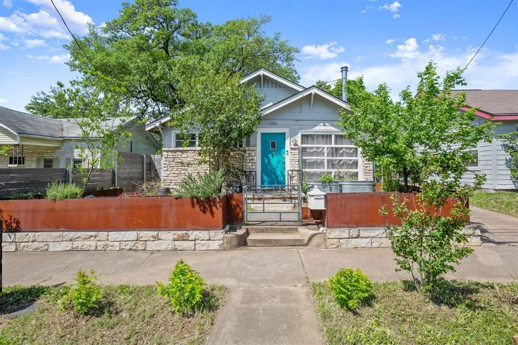 Photo of 1184 NAVASOTA ST, Austin, TX, 78702