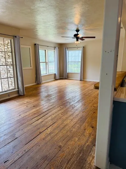 Photo 3 of 2705 SHERWOOD LN