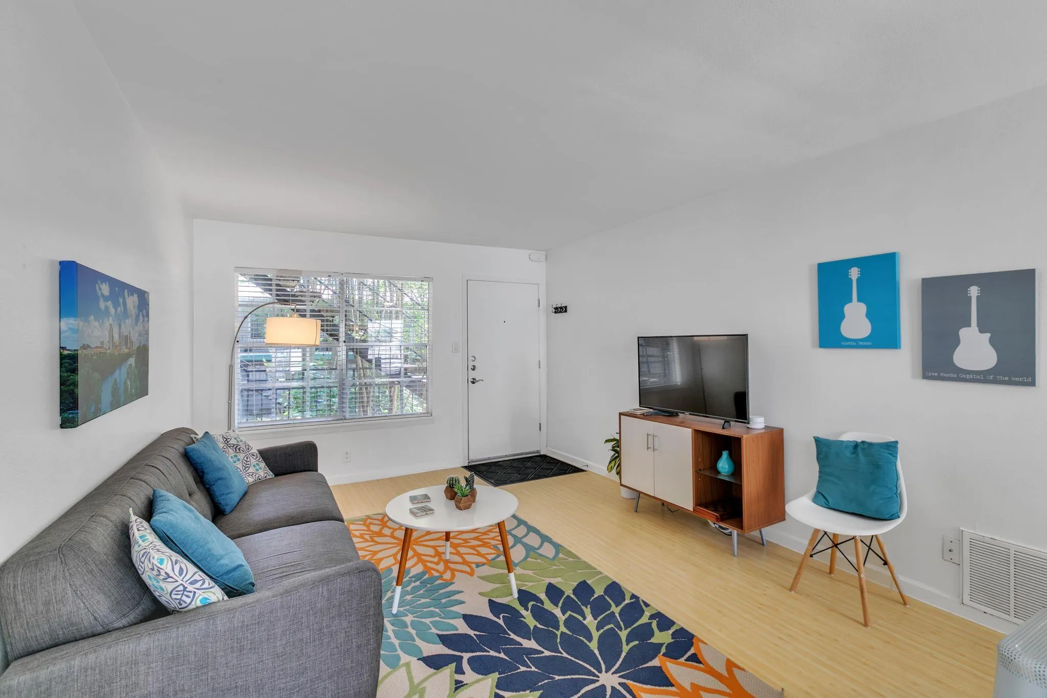 Photo 5 of 300 CROCKETT ST #210