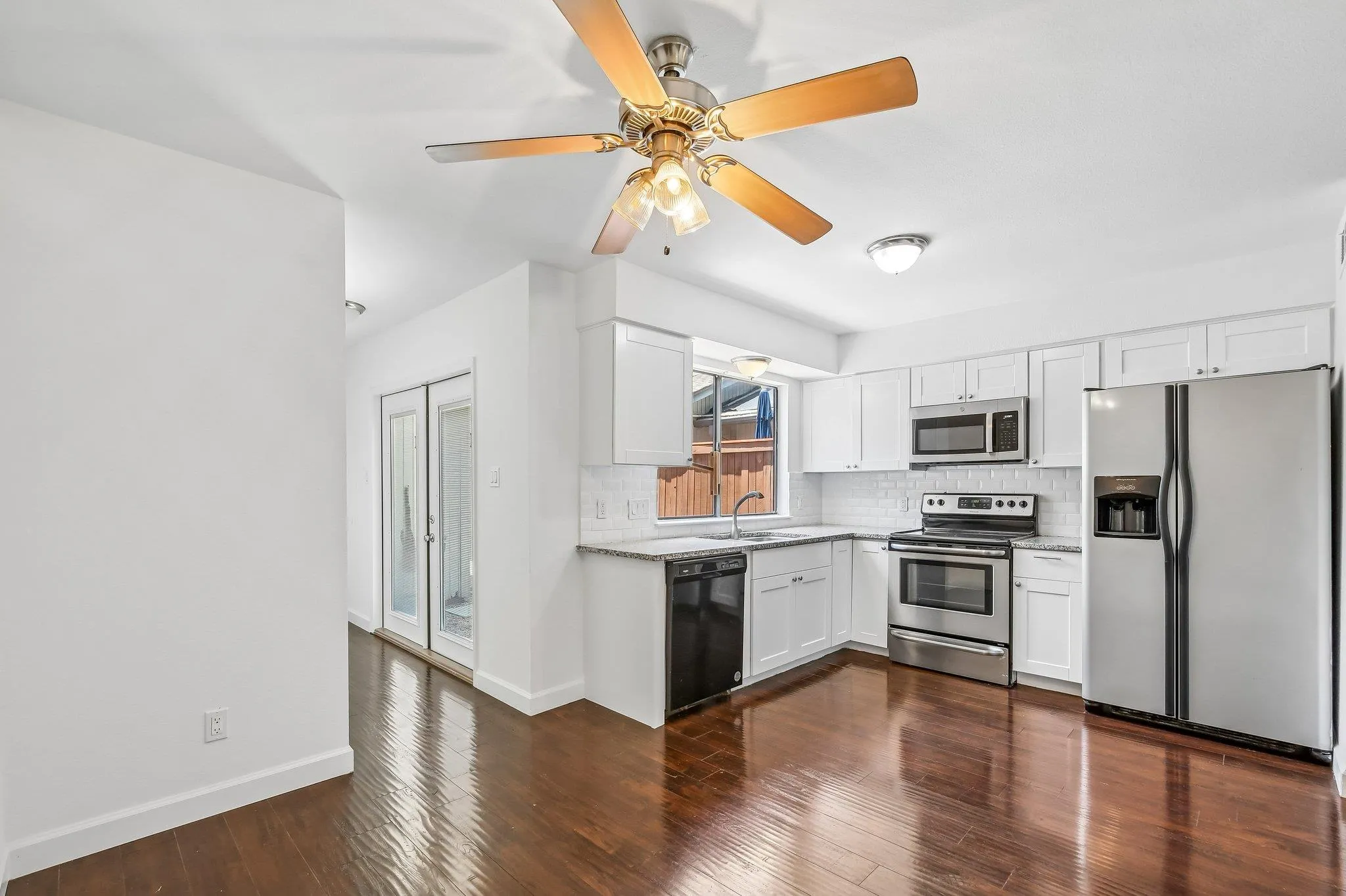 Photo of 4202 HUDSON BEND RD #B, Austin, TX, 78734