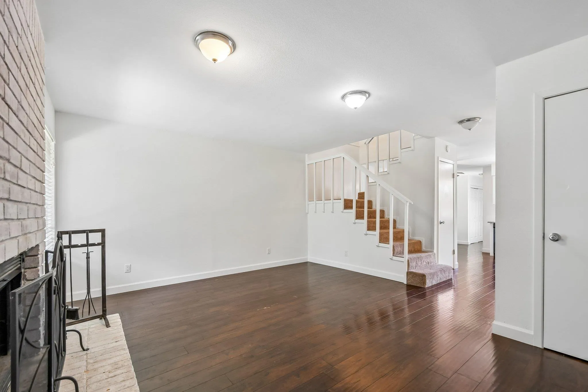 Photo 4 of 4202 HUDSON BEND RD #B