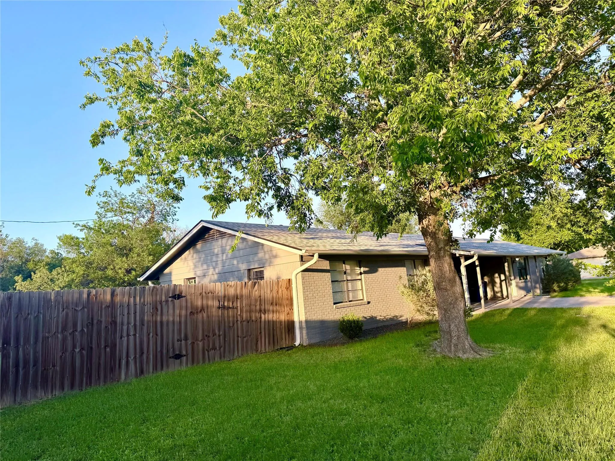 Photo of 10700 PLAINS TRL, Austin, TX, 78758