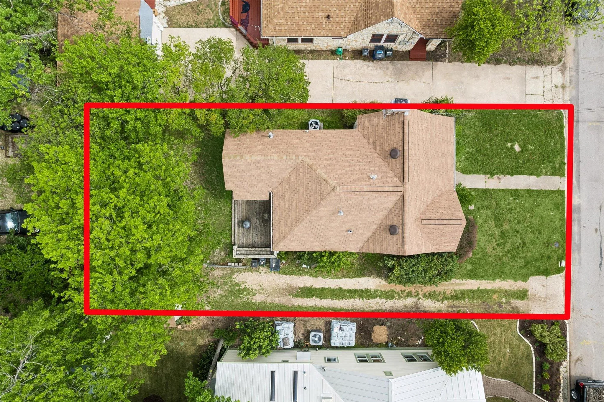 Photo 3 of 3906 BECKER AVE