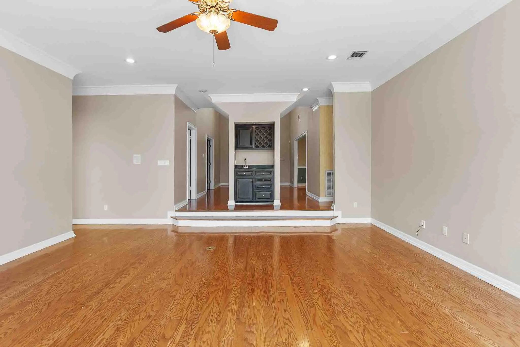 Photo 3 of 10609 SKYFLOWER DR