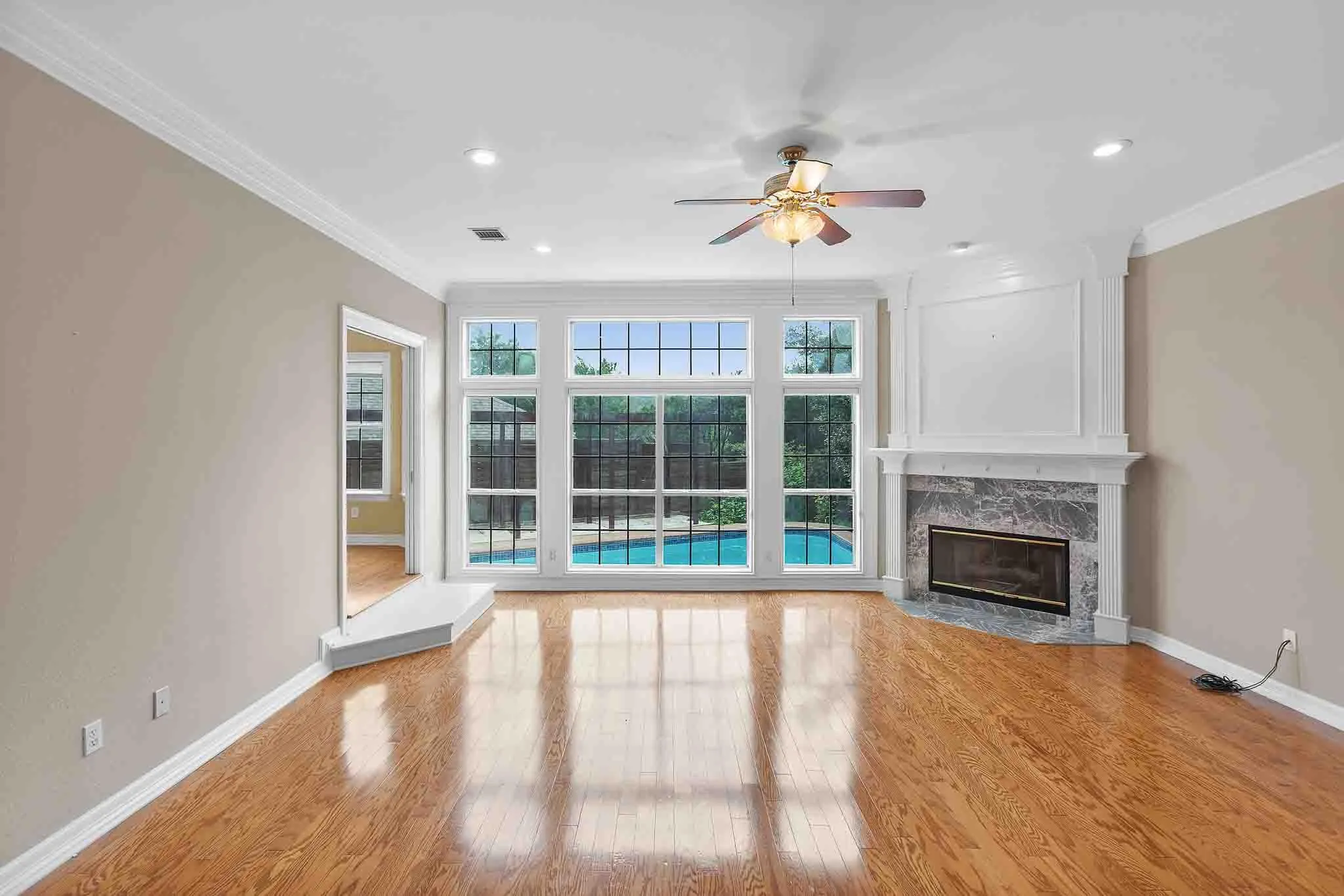 Photo 2 of 10609 SKYFLOWER DR