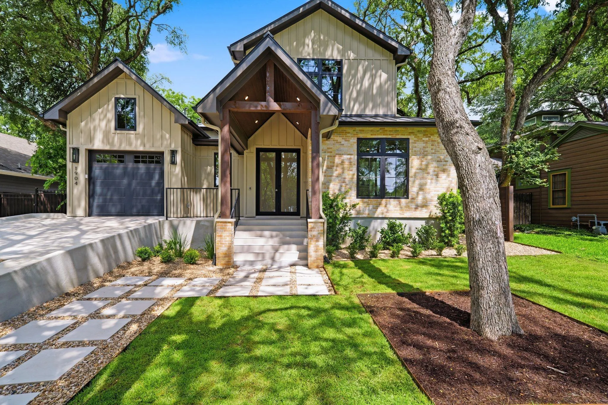 Photo of 1904 SHARON LN, Austin, 78703