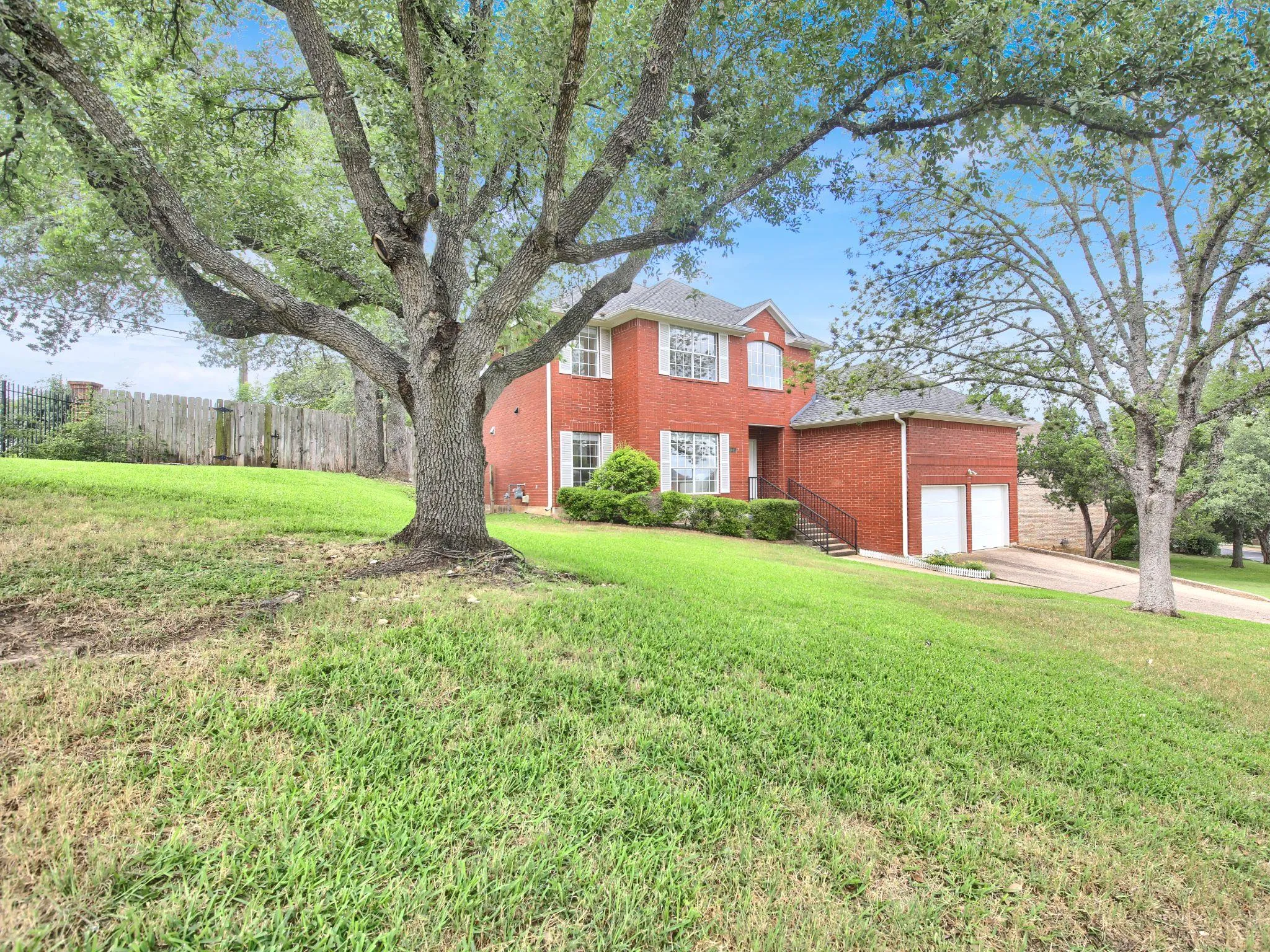 Photo 3 of 6001 SIERRA ARBOR CT