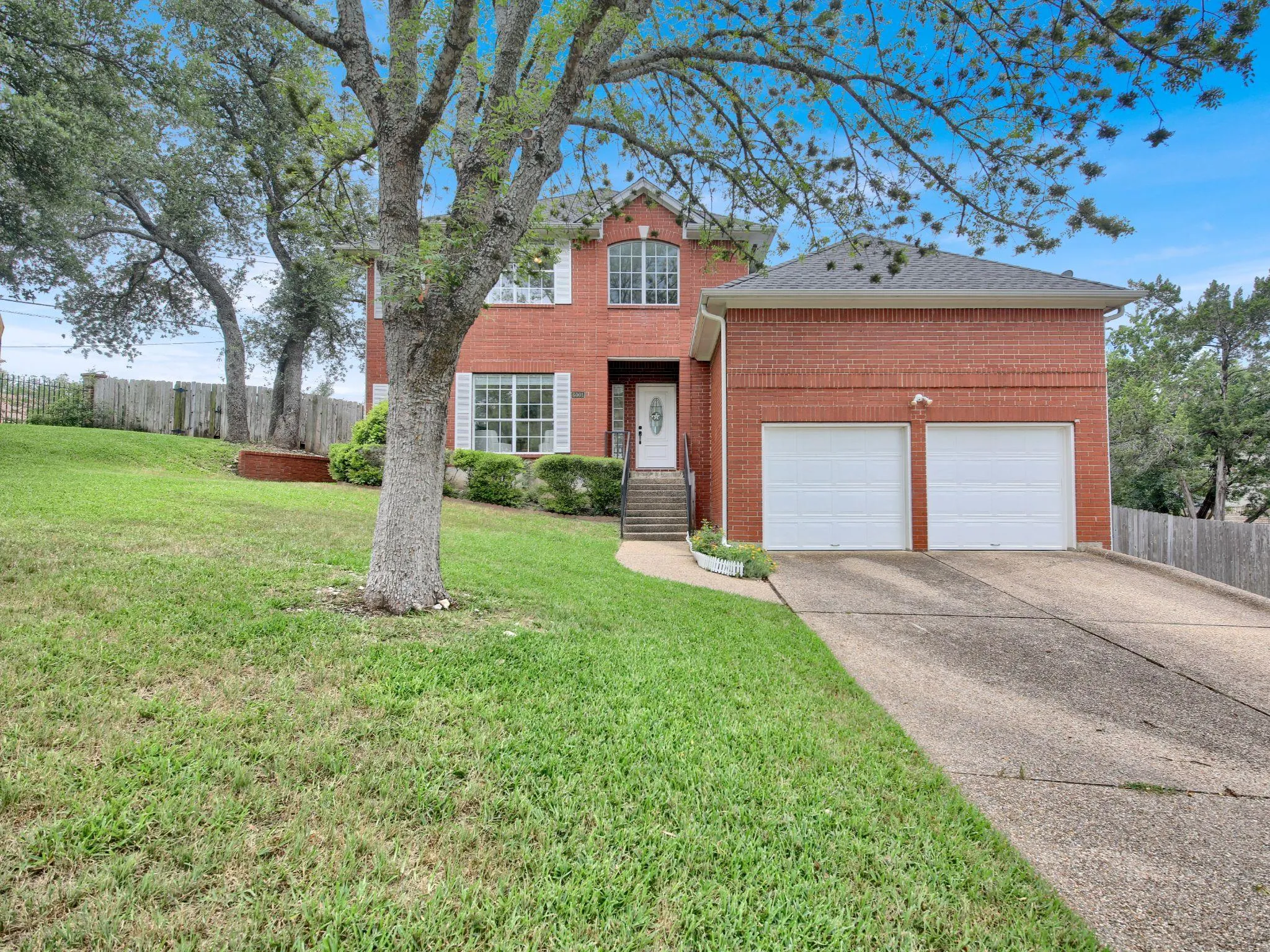 Photo 5 of 6001 SIERRA ARBOR CT