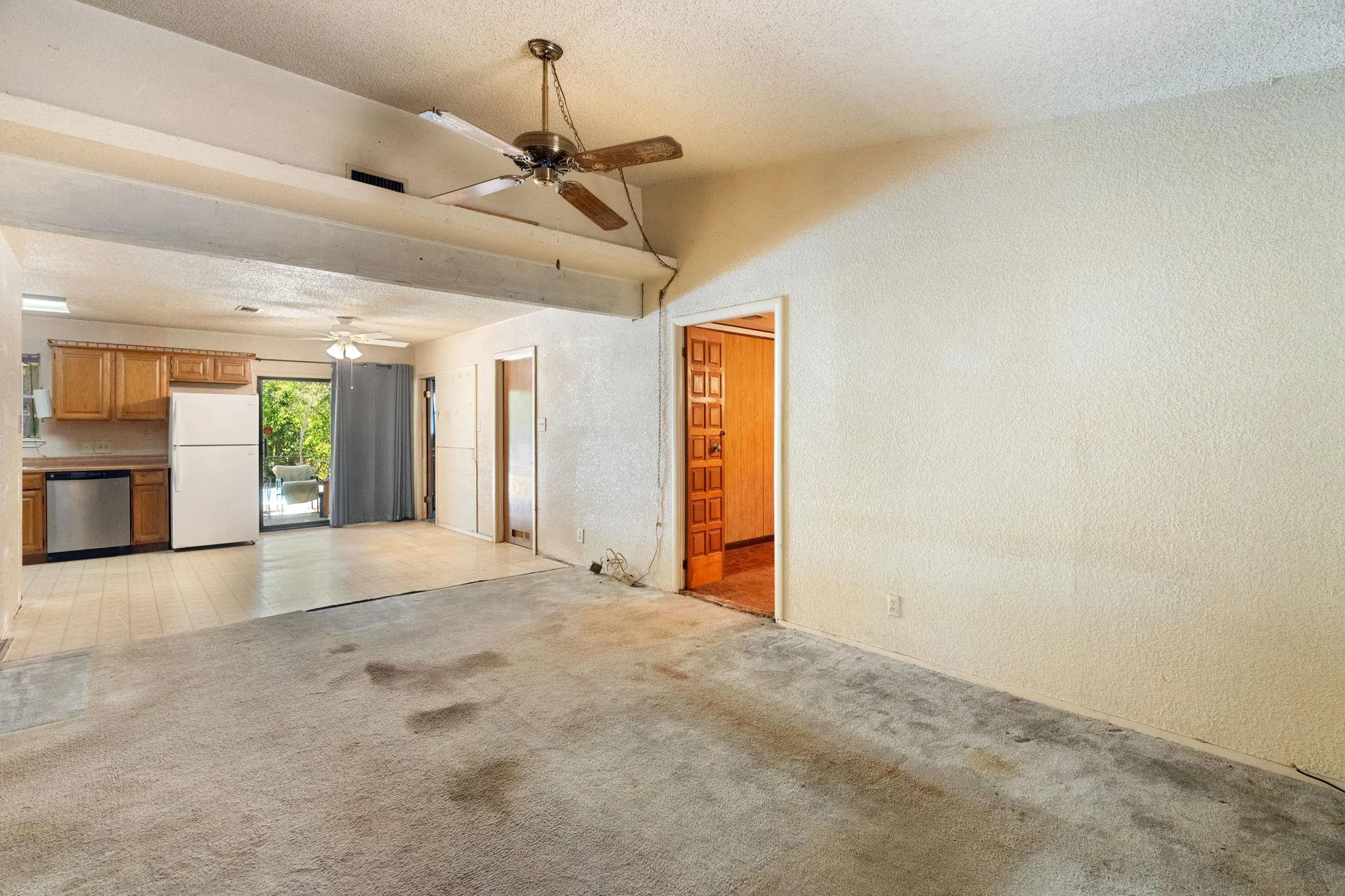 Photo 3 of 5111 MEADOW CREEK DR