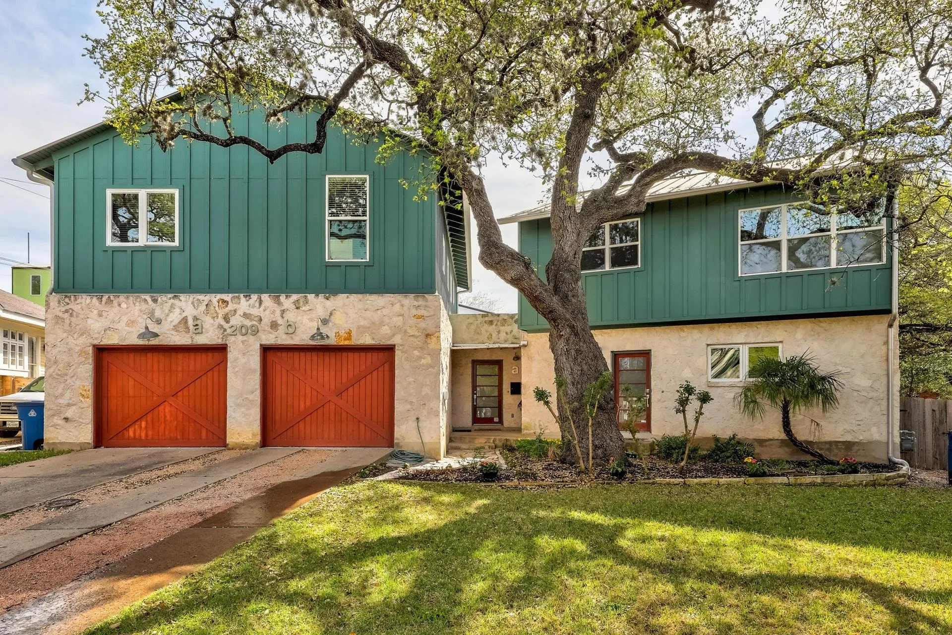Photo of 209 PARK LN #A, Austin, TX, 78704