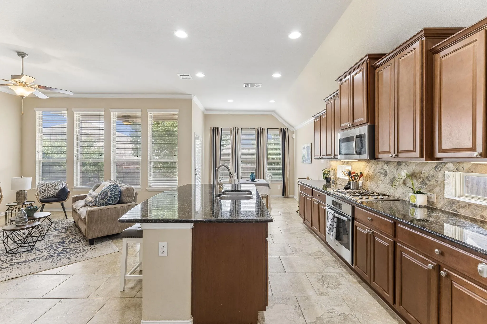 Photo 5 of 2509 DILLON POND LN
