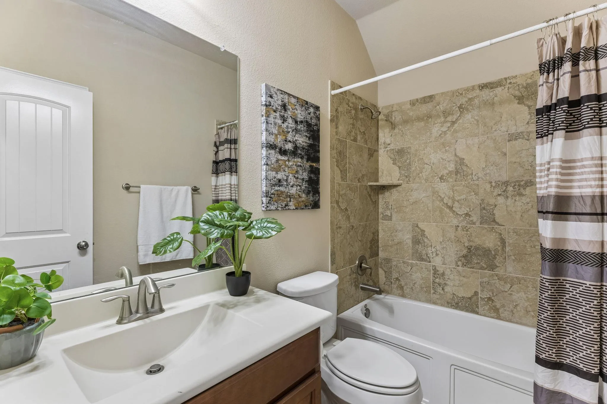 Photo 5 of 2509 DILLON POND LN