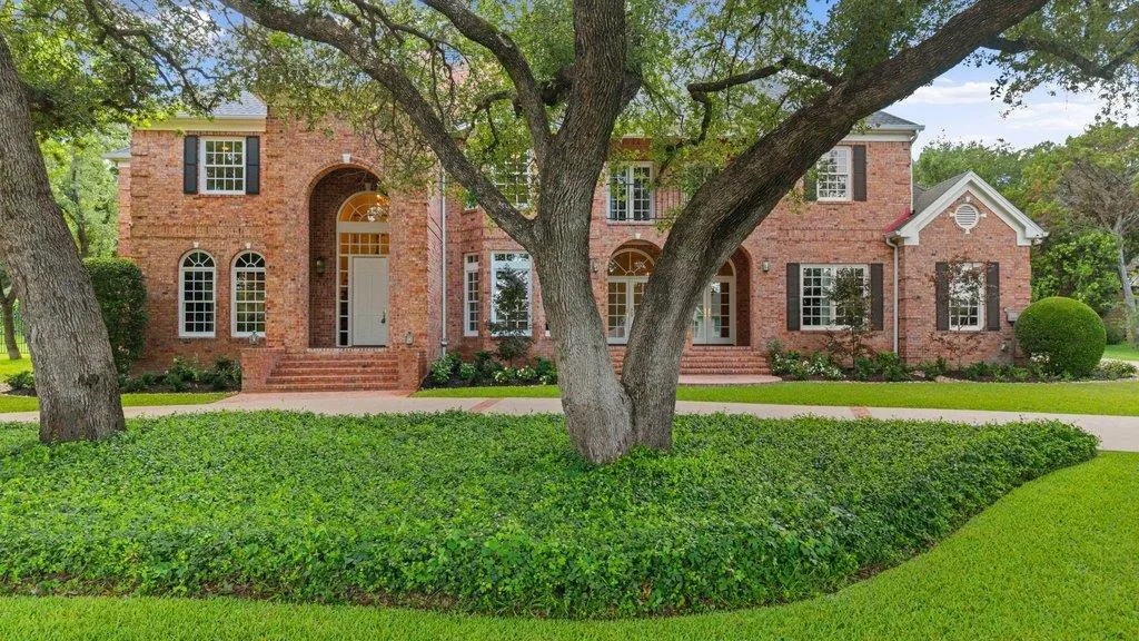 Photo of 3608 WOODCUTTERS WAY, Austin, 78746