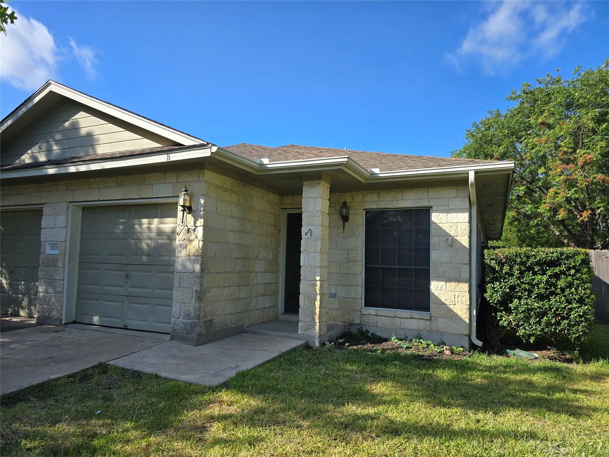 Photo of 8701 WEISER DR #B, Austin, 78729