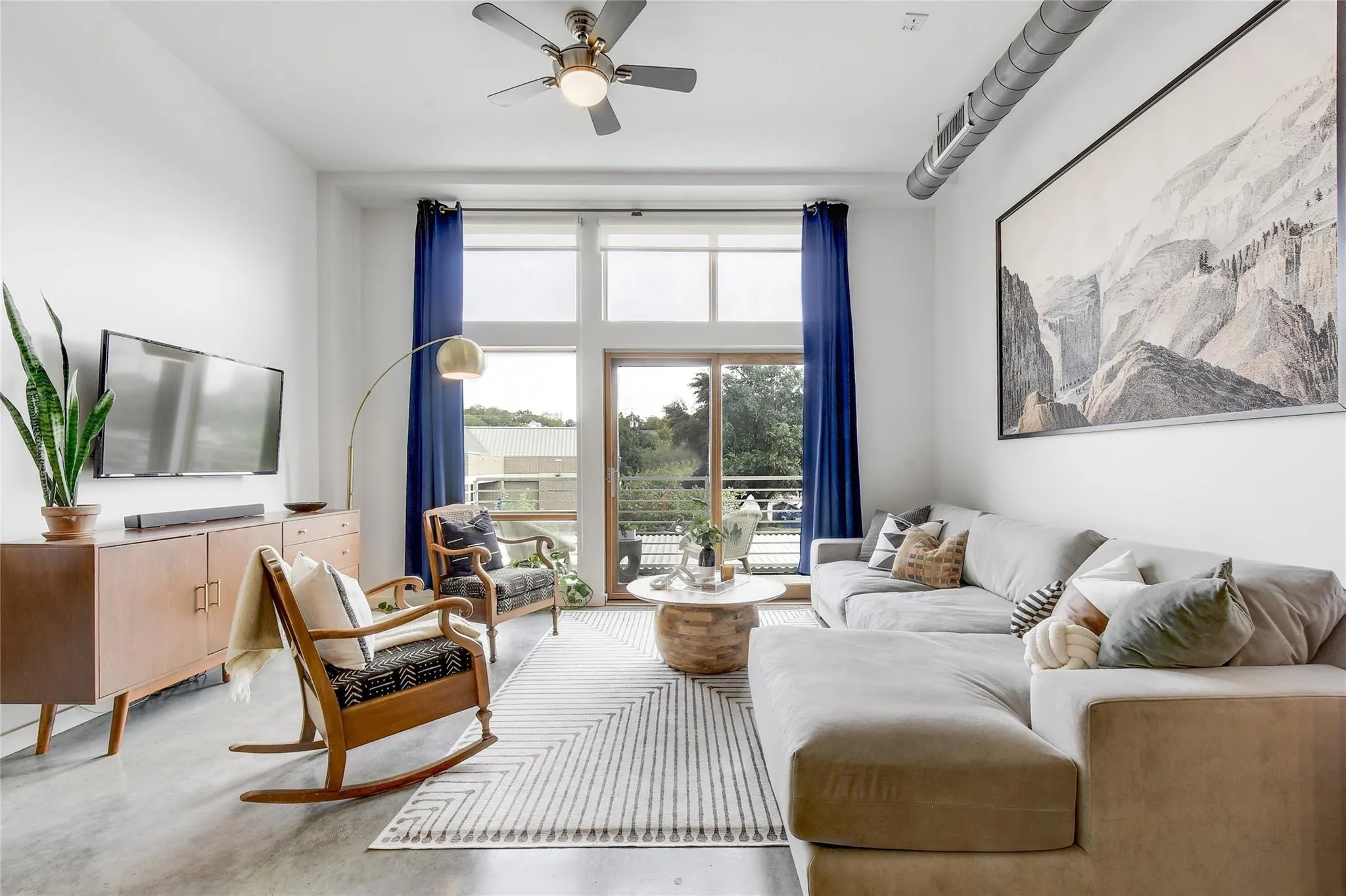 Photo of 2124 E 6TH ST E #205, Austin, TX, 78702