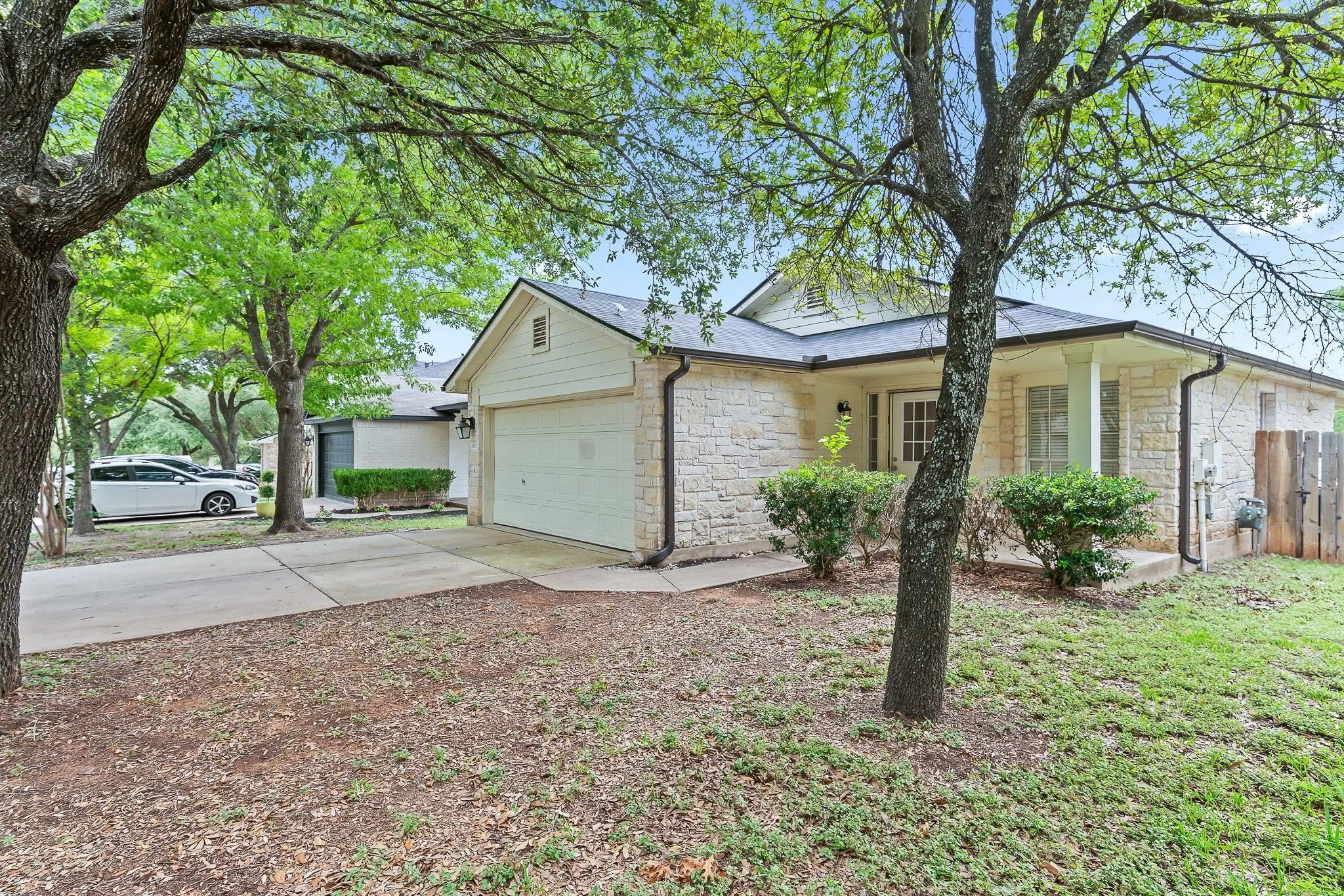 Photo 2 of 14320 TEACUP LN