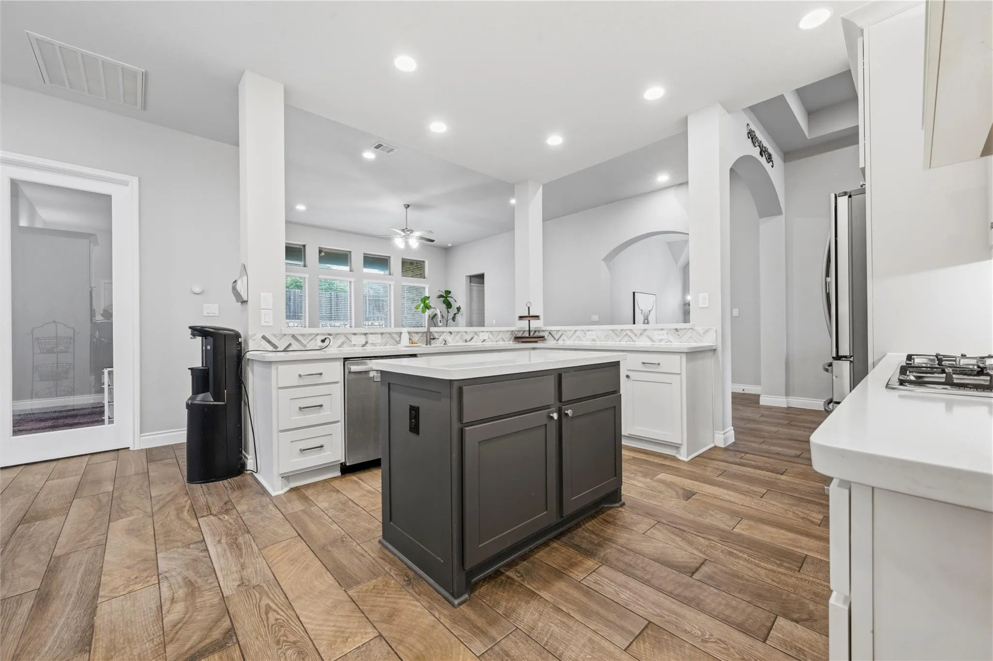 Photo of 140 CATANI LOOP, Georgetown, TX, 78628