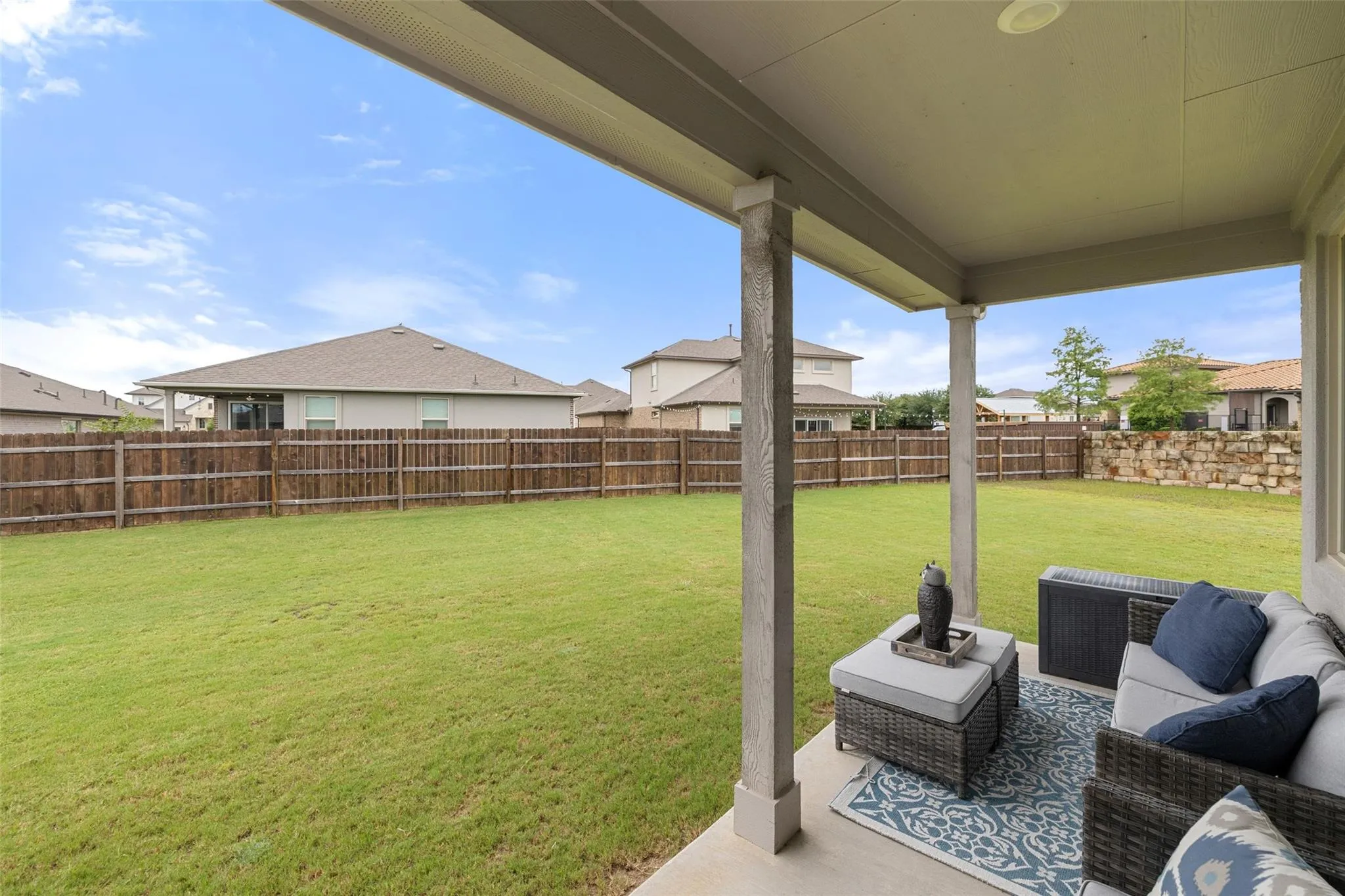 Photo 5 of 16401 CORATINA DR