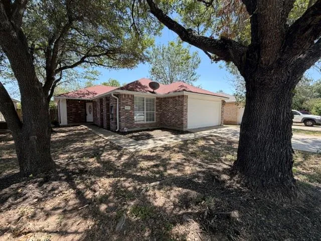 Photo of 4003 AYALA DR, Austin, 78725