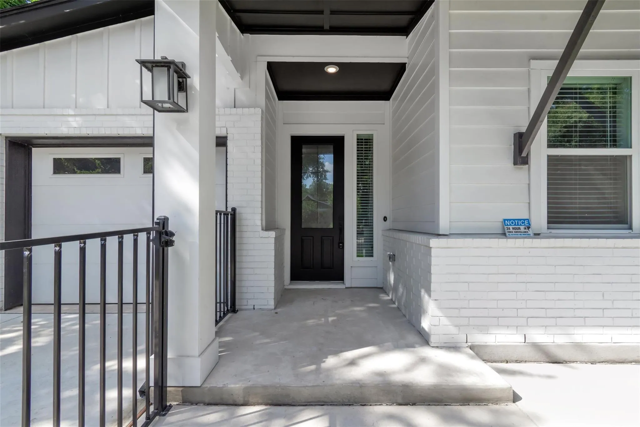 Photo 4 of 1808 HOLLY ST