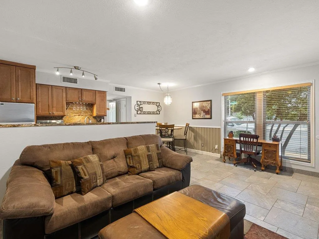 Photo of 505 W 7TH ST #115, Austin, TX, 78701