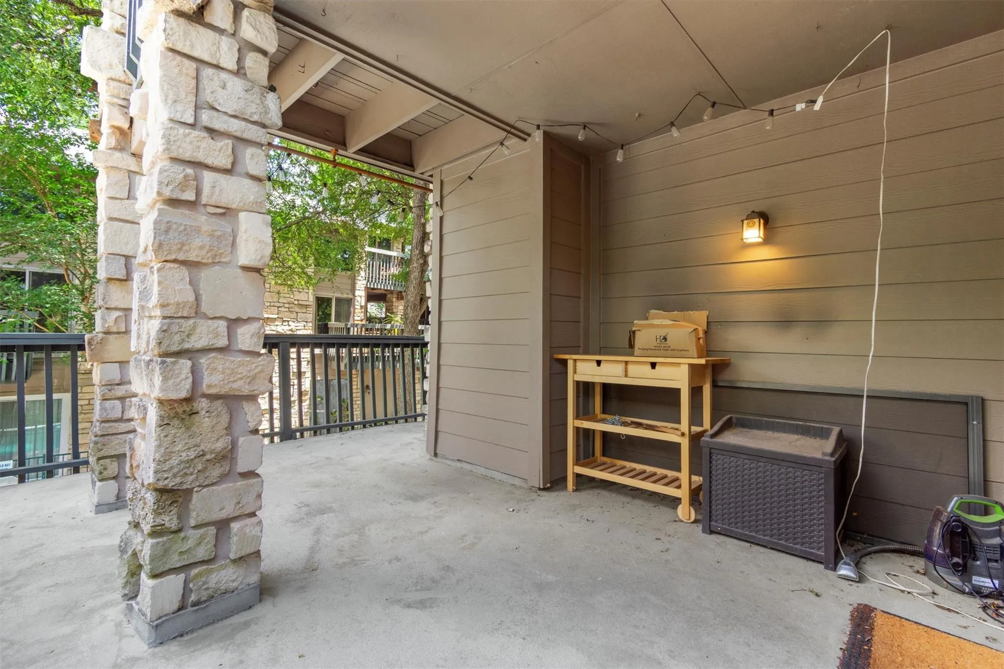 Photo 4 of 3627 MENCHACA RD #204