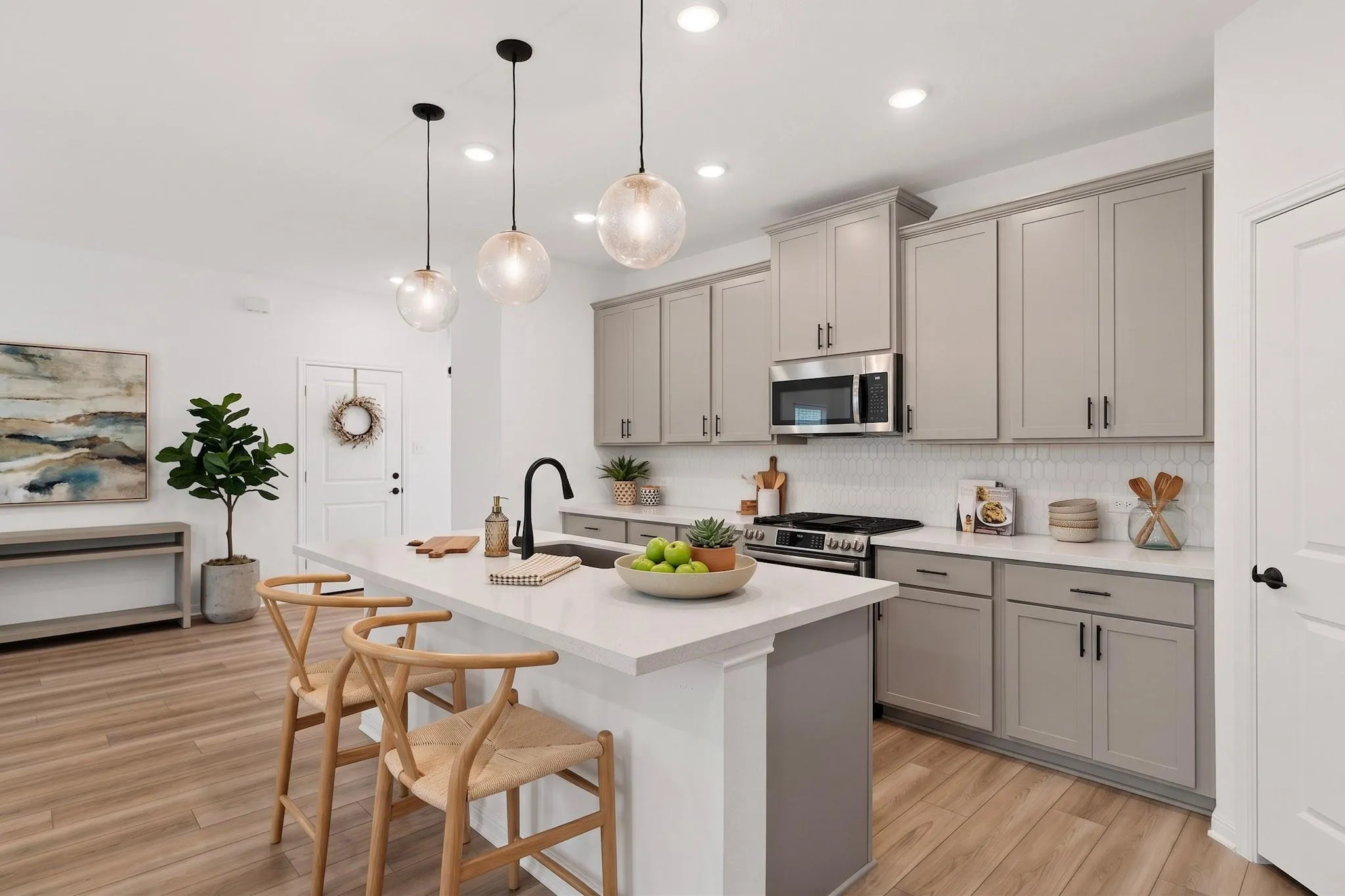 Photo 5 of 1411 IBERVILLE DR #30