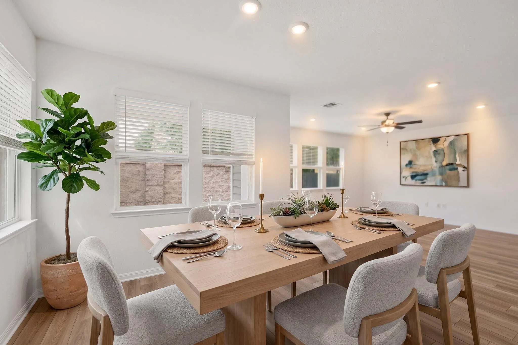 Photo 4 of 1411 IBERVILLE DR #30