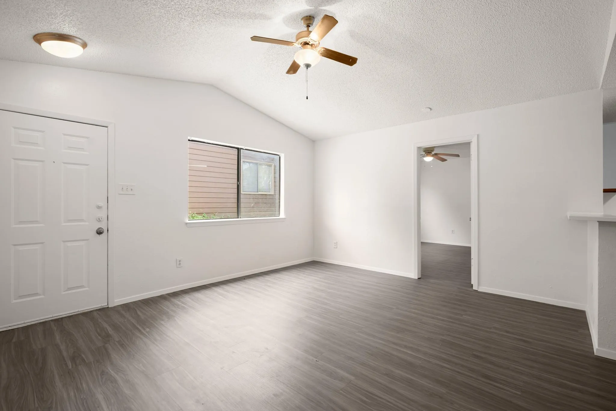 Photo 4 of 12323 ALDERBROOK DR