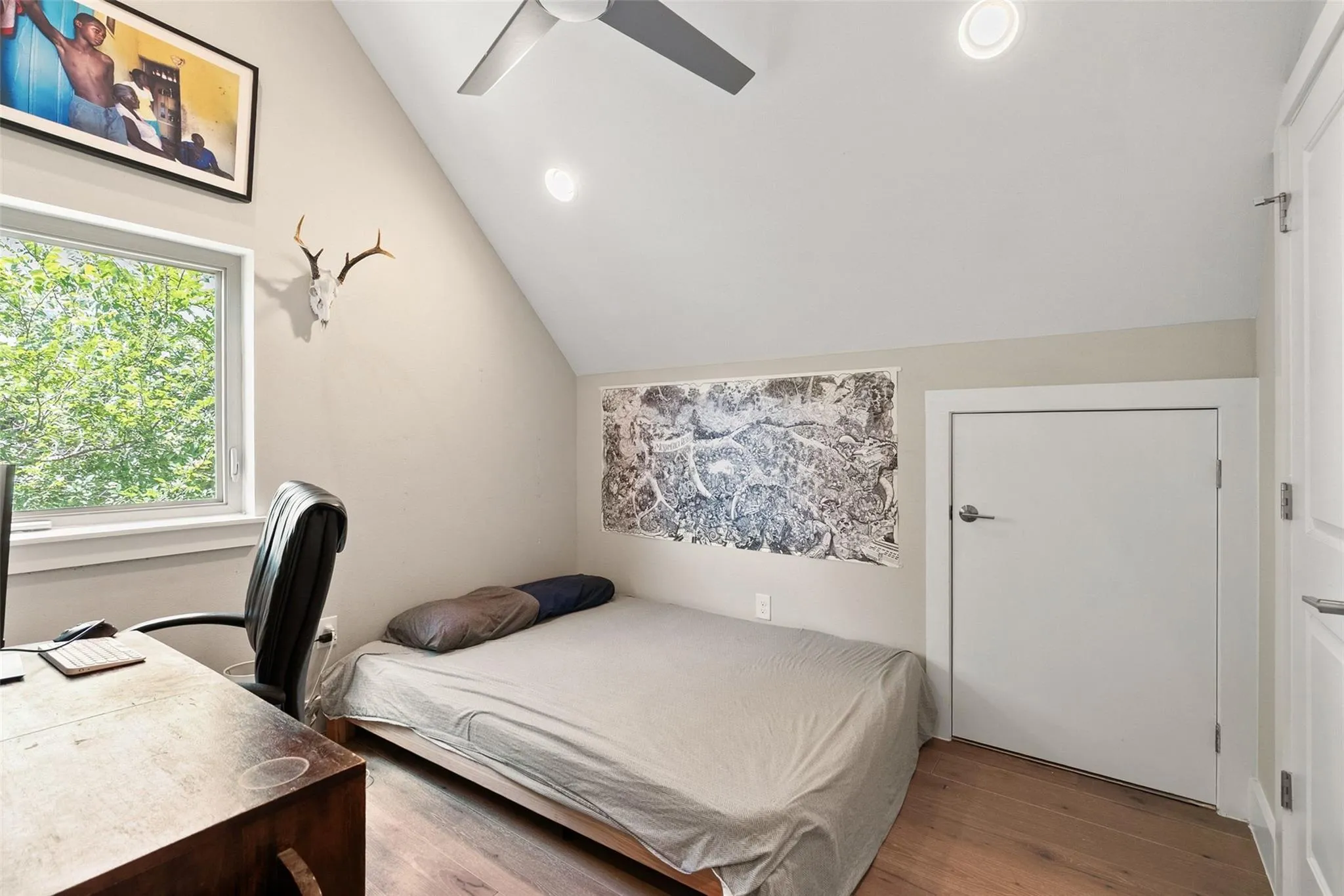 Photo 5 of 902 CALLE LIMON RD #B
