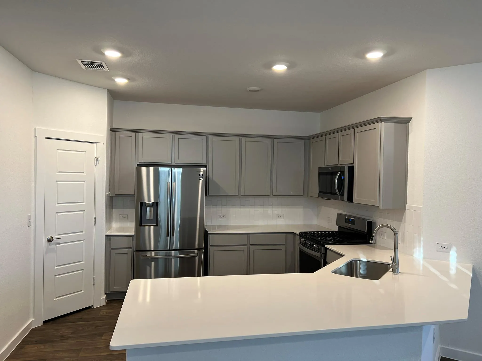 Photo 5 of 14213 CANTARRA DR