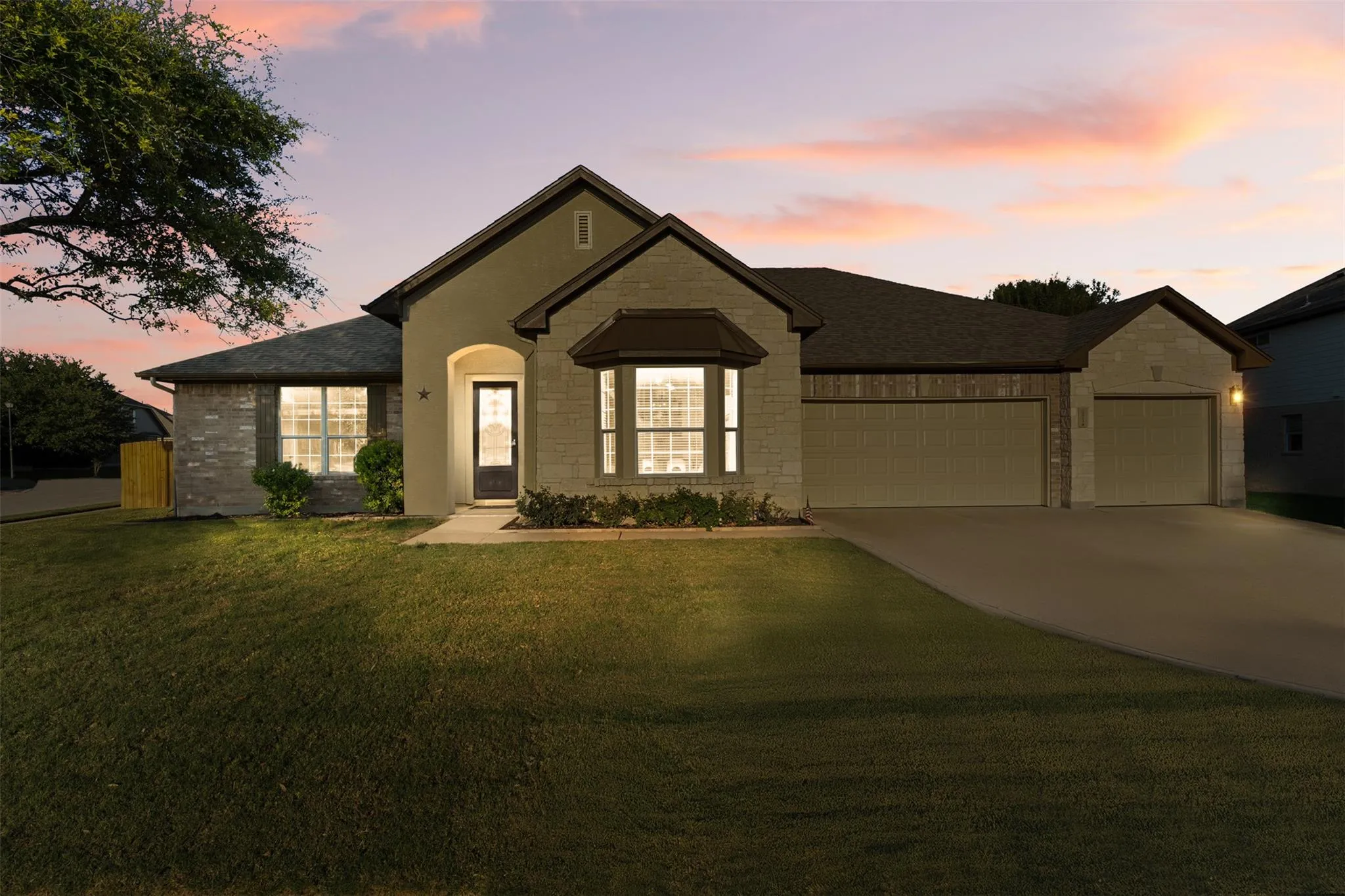 Photo of 19913 DORNICK HILLS LN, Pflugerville, 78660