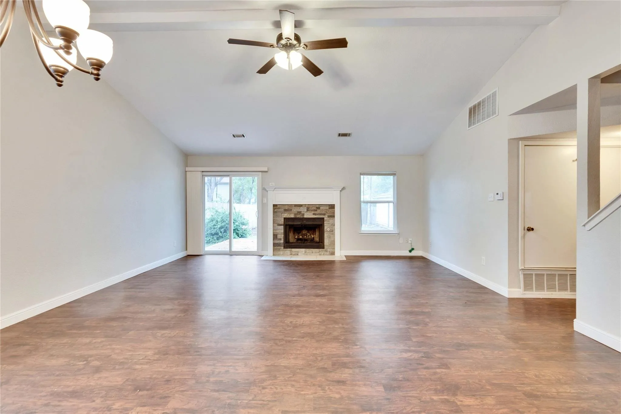 Photo 4 of 9706 MOORBERRY ST