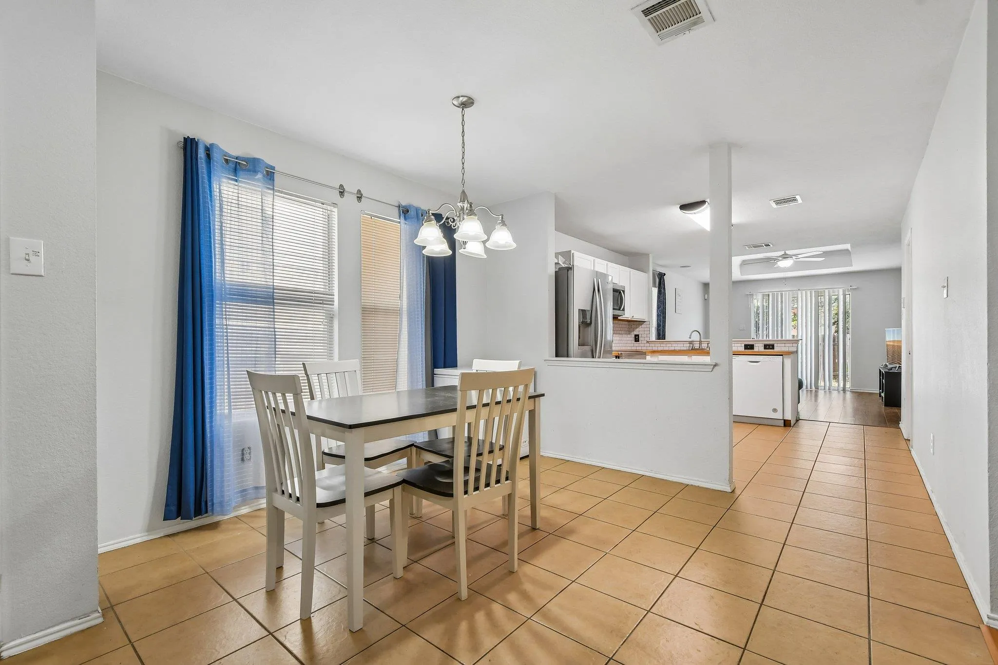 Photo 4 of 3408 BACH DR