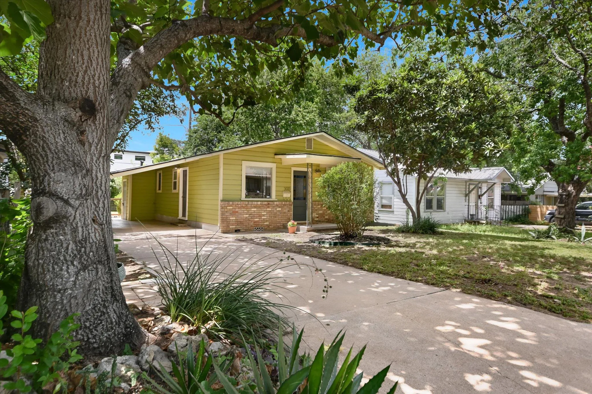 Photo of 3013 E 18TH ST, Austin, TX, 78702