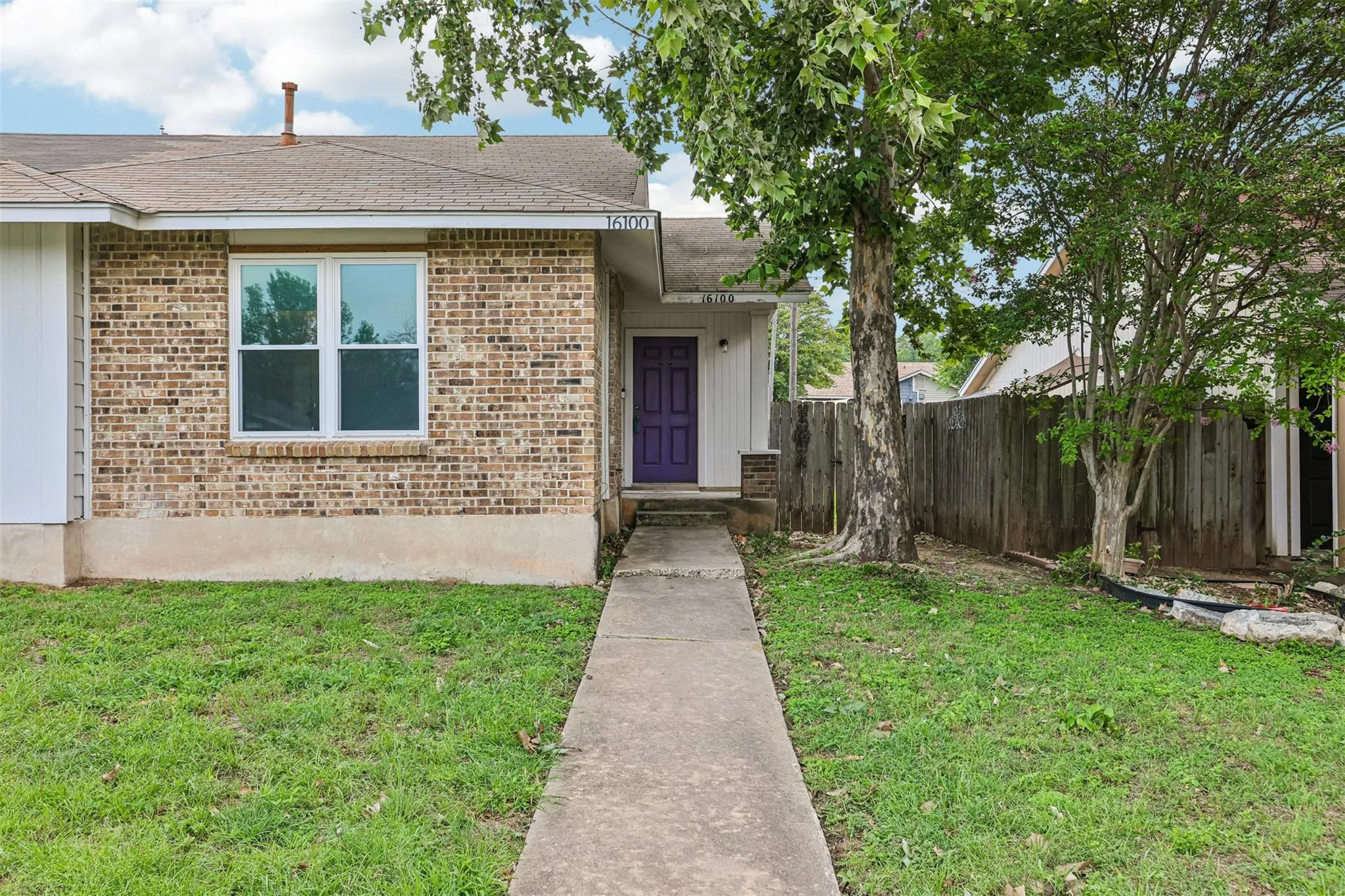 Photo 4 of 16100 WINDERMERE DR