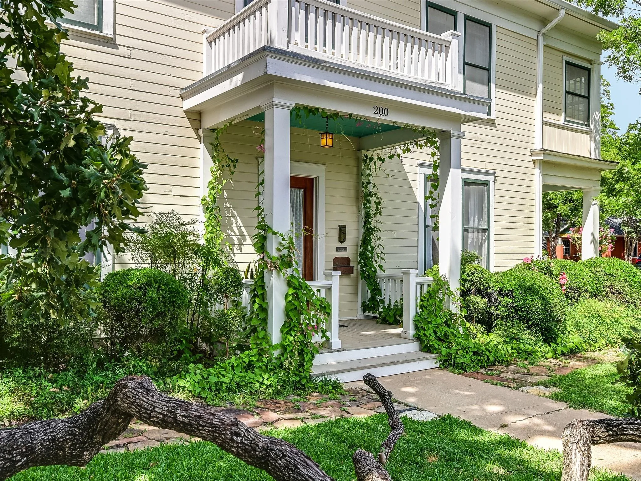 Photo of 200 W 41ST ST, Austin, 78751