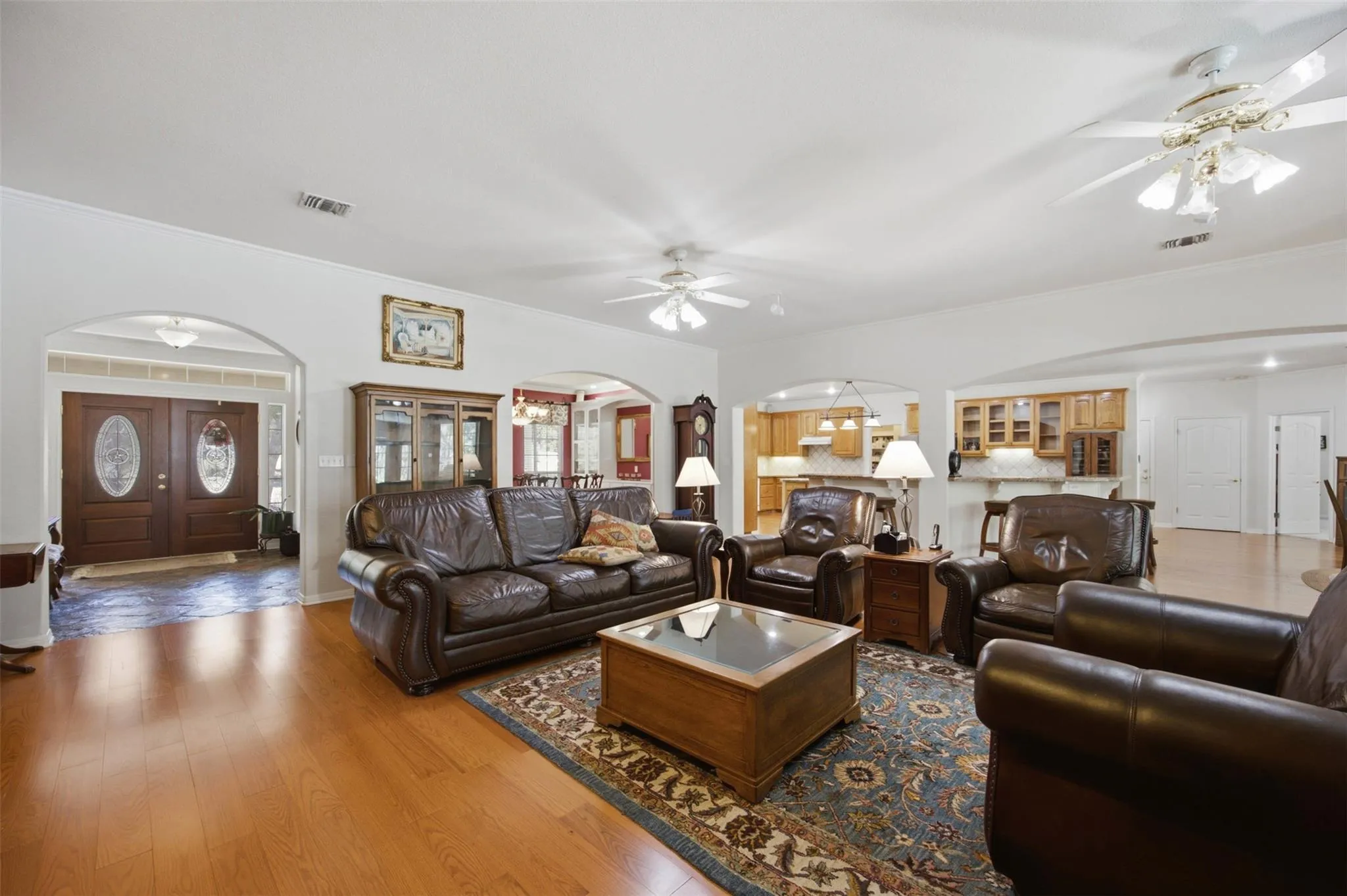 Photo 4 of 197 ELM WOOD DR