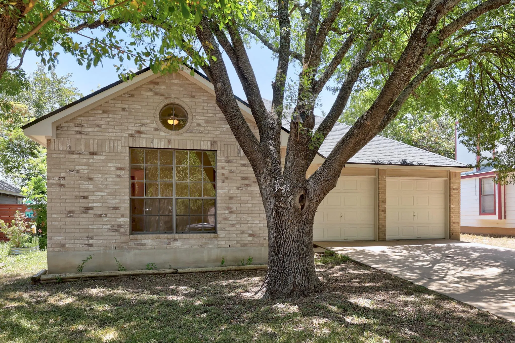 Photo 4 of 1511 LANTANA DR
