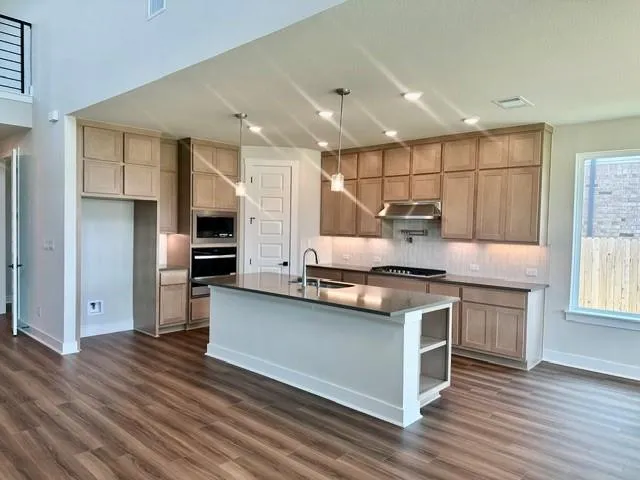 Photo 4 of 19600 ERNA DR