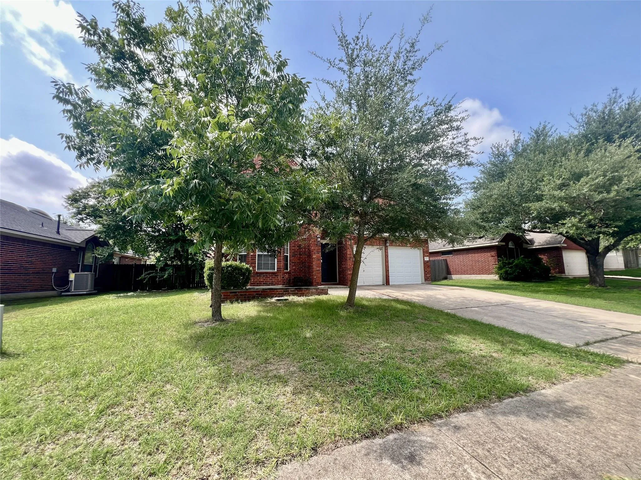 Photo 3 of 1111 GLENDALOUGH DR