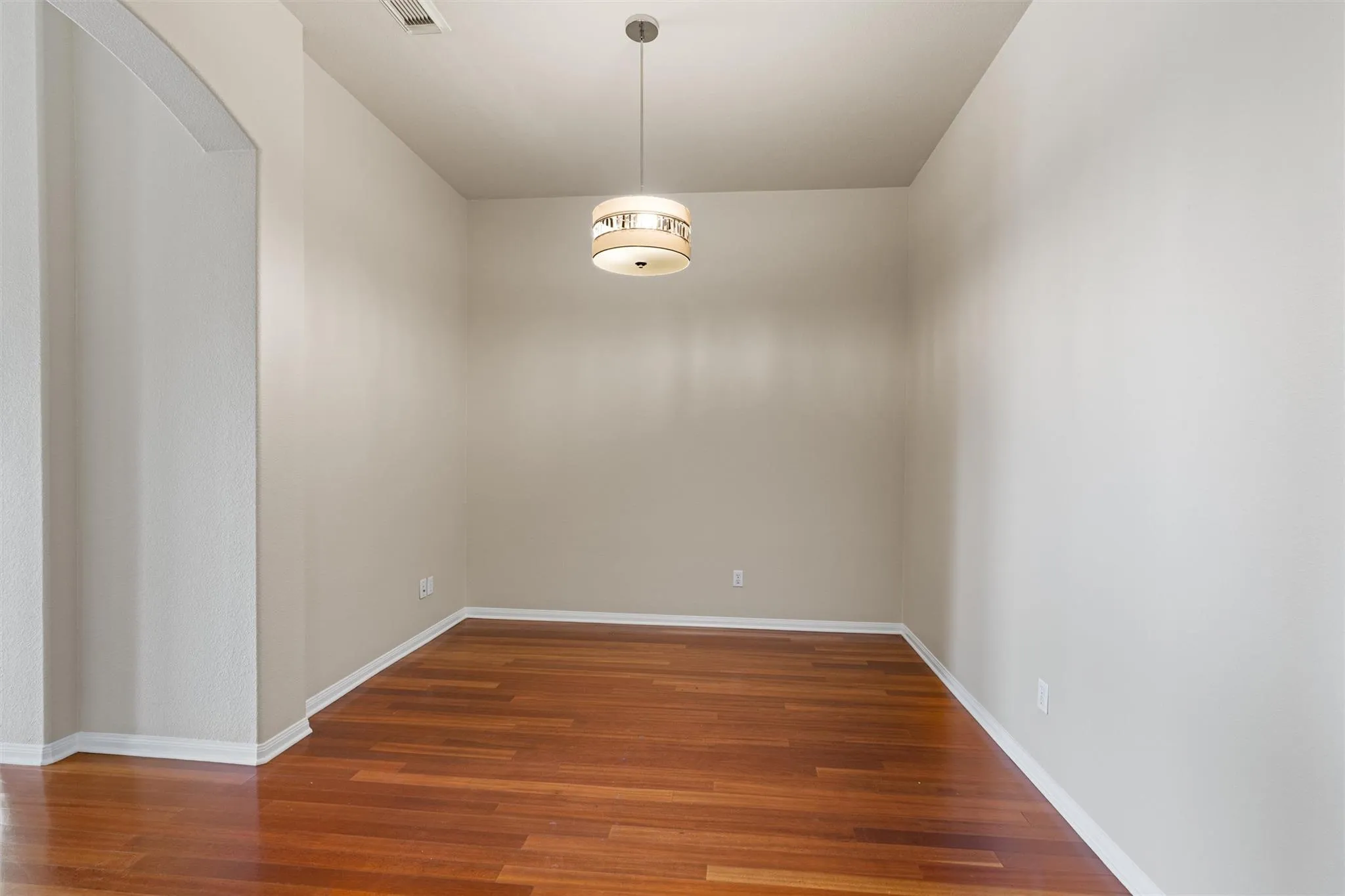 Photo 5 of 725 BOTANY BAY CIR