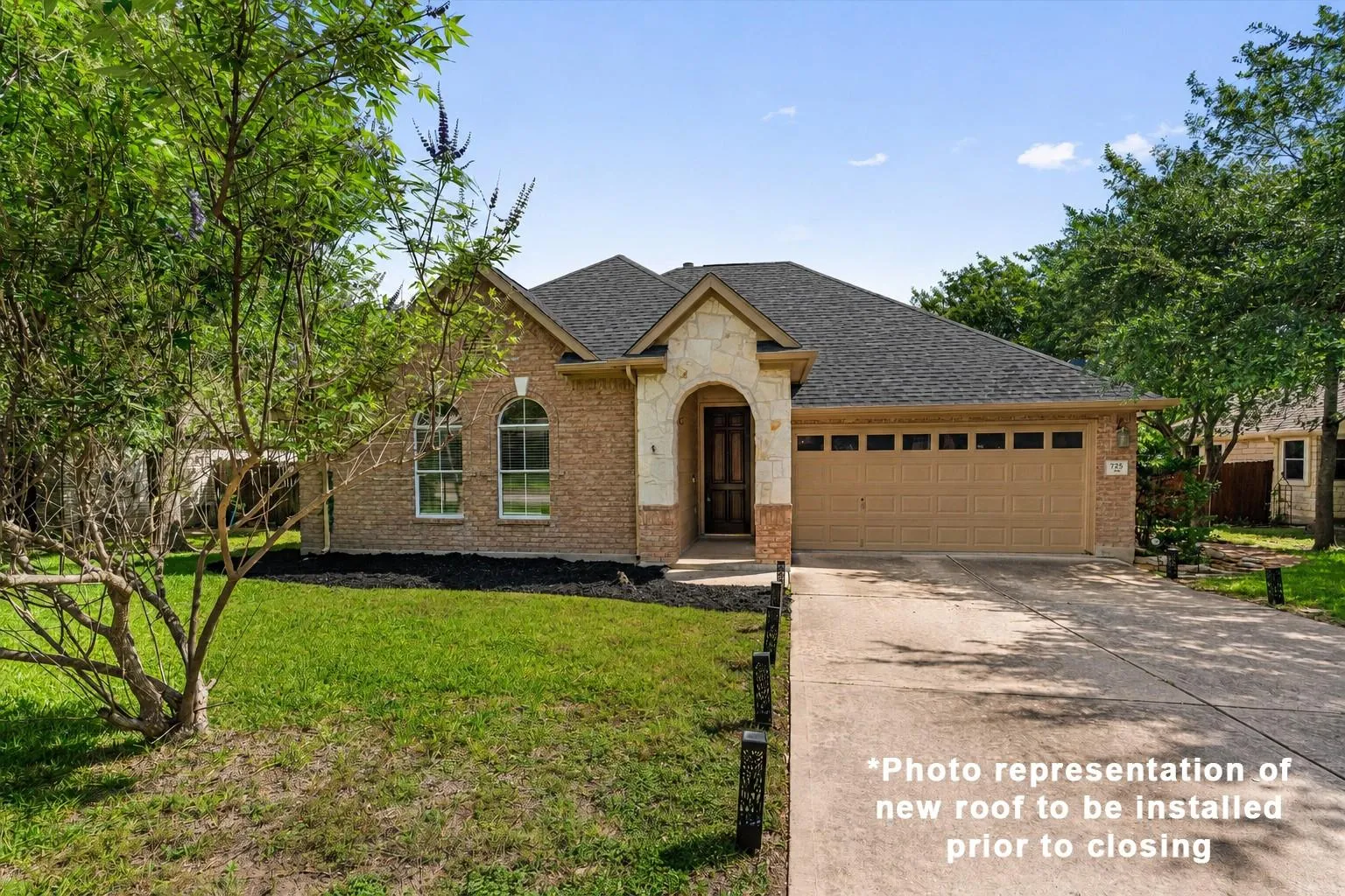 Photo of 725 BOTANY BAY CIR, Pflugerville, 78660