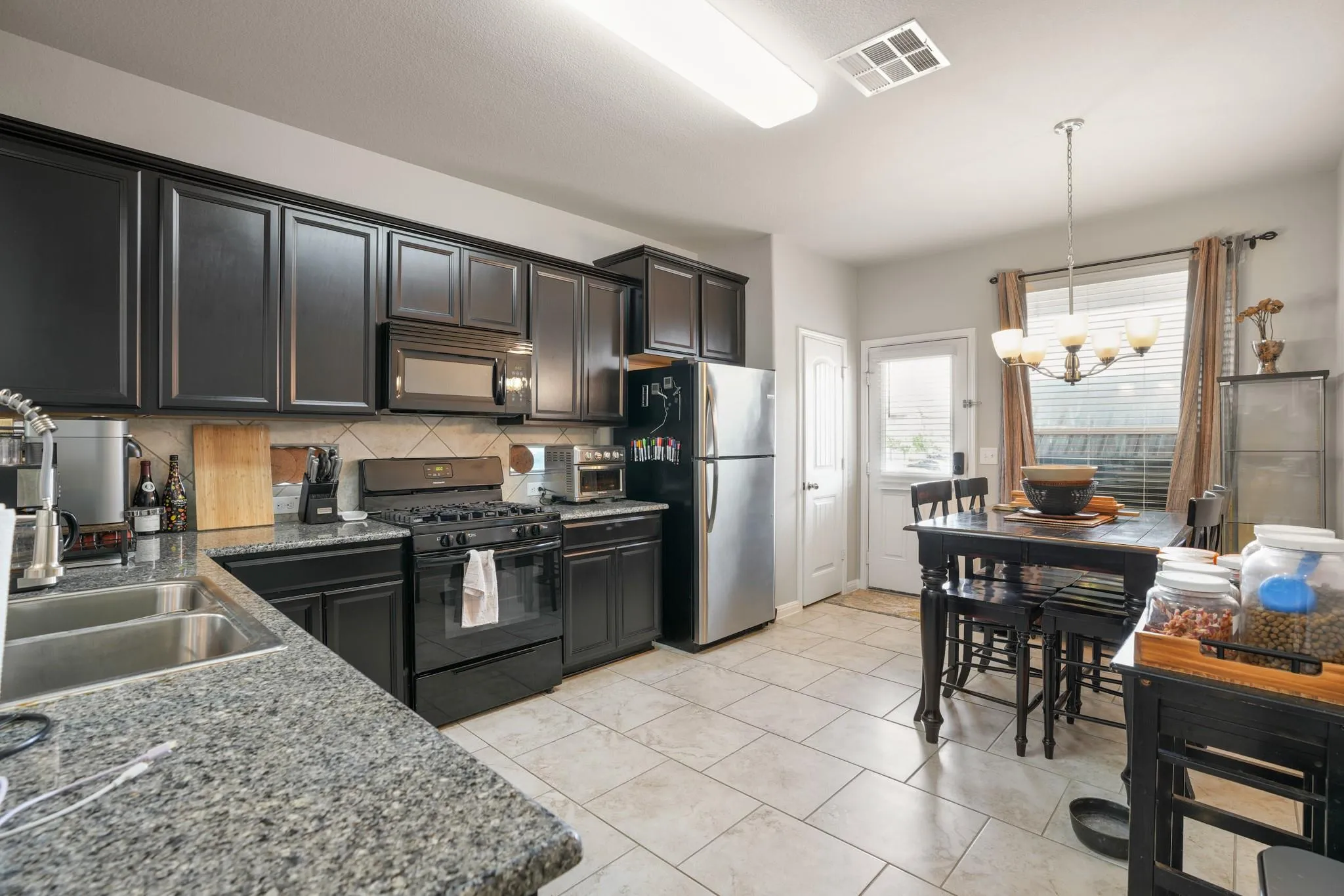 Photo 5 of 400 EPIPHANY LN