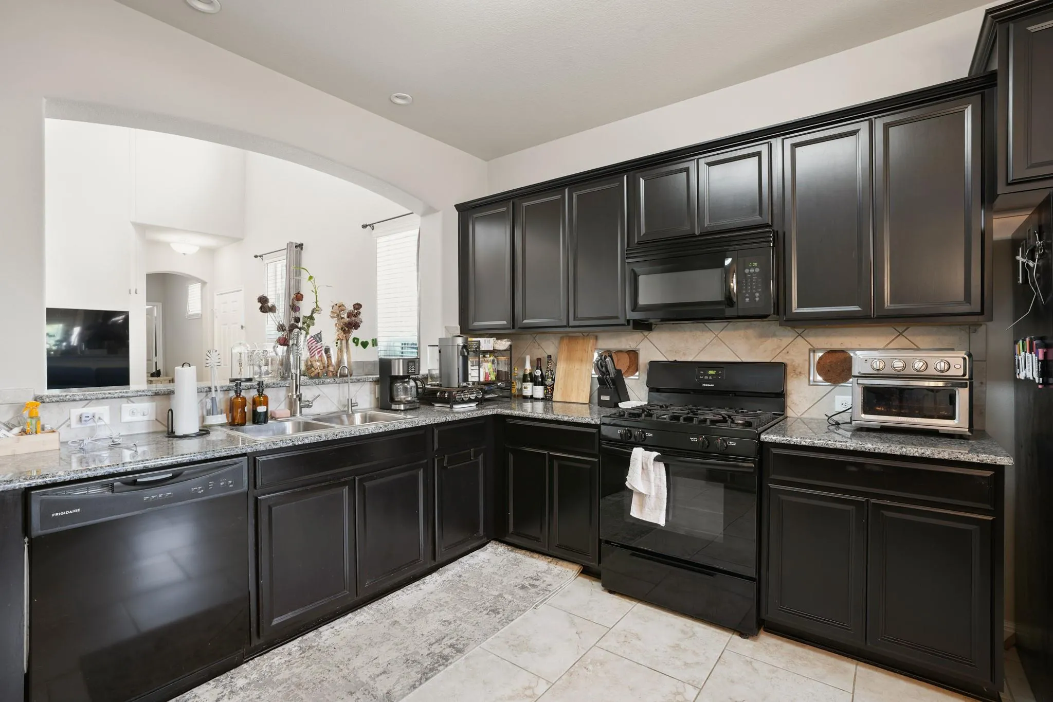 Photo 3 of 400 EPIPHANY LN