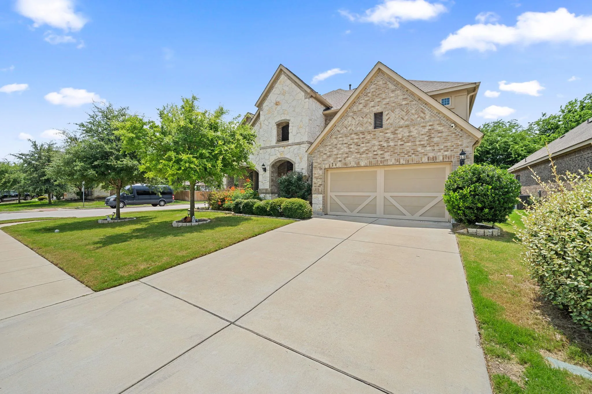 Photo 2 of 21500 HINES LN