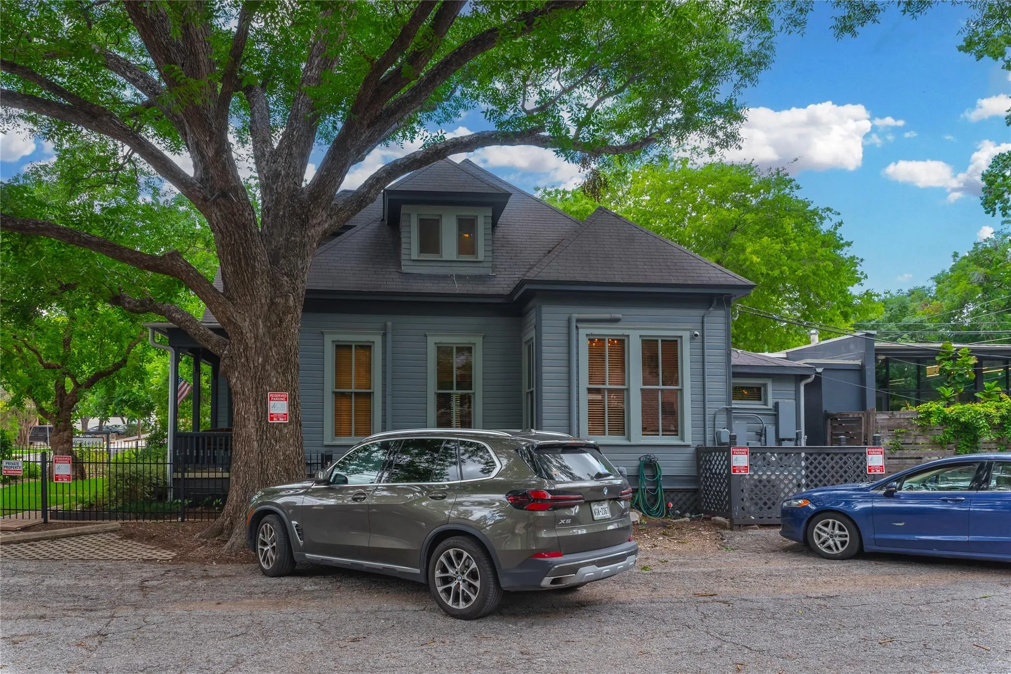 Photo 2 of 1701 NUECES ST