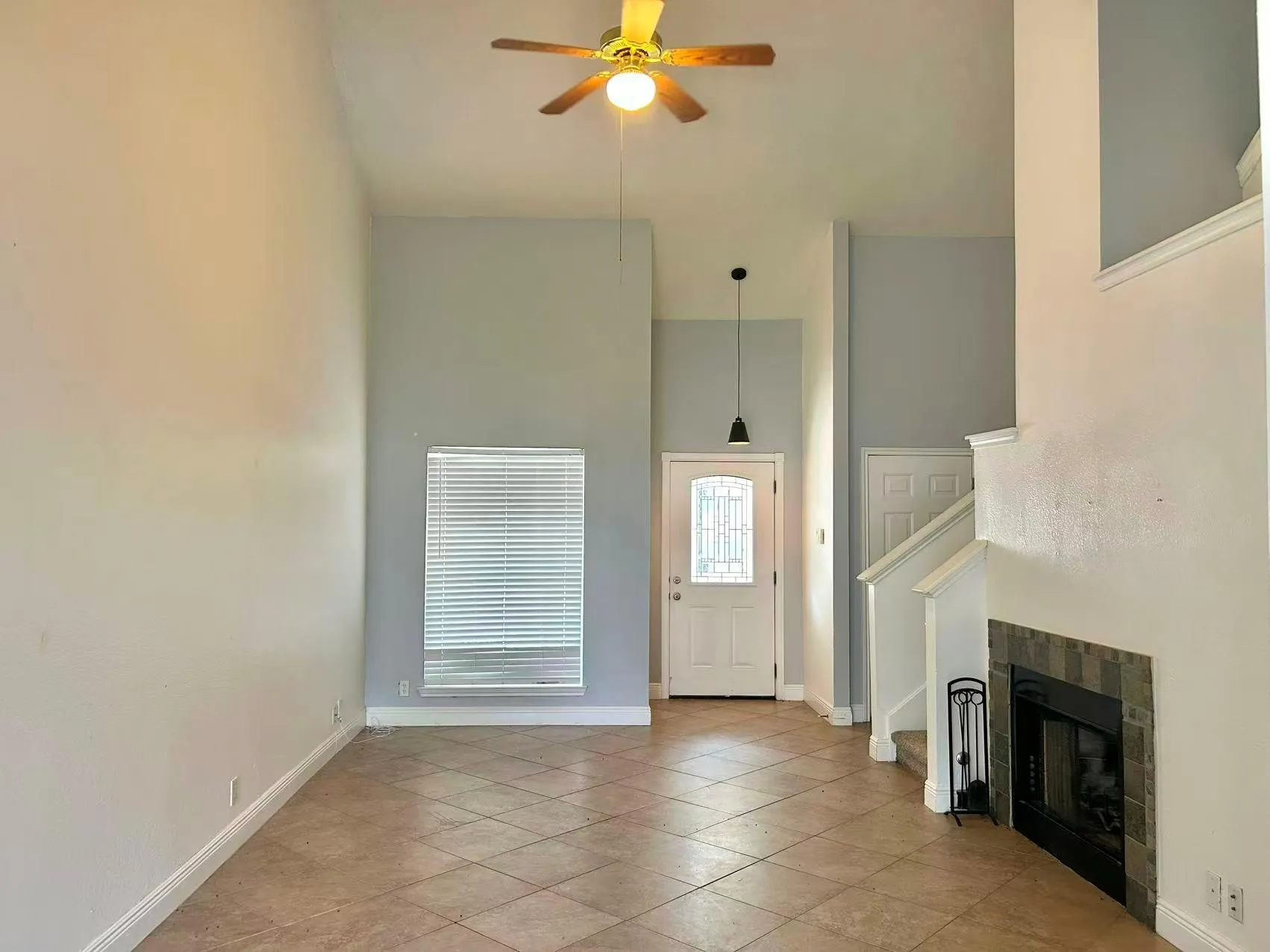 Photo 2 of 1709 ROYAL ASCOT DR