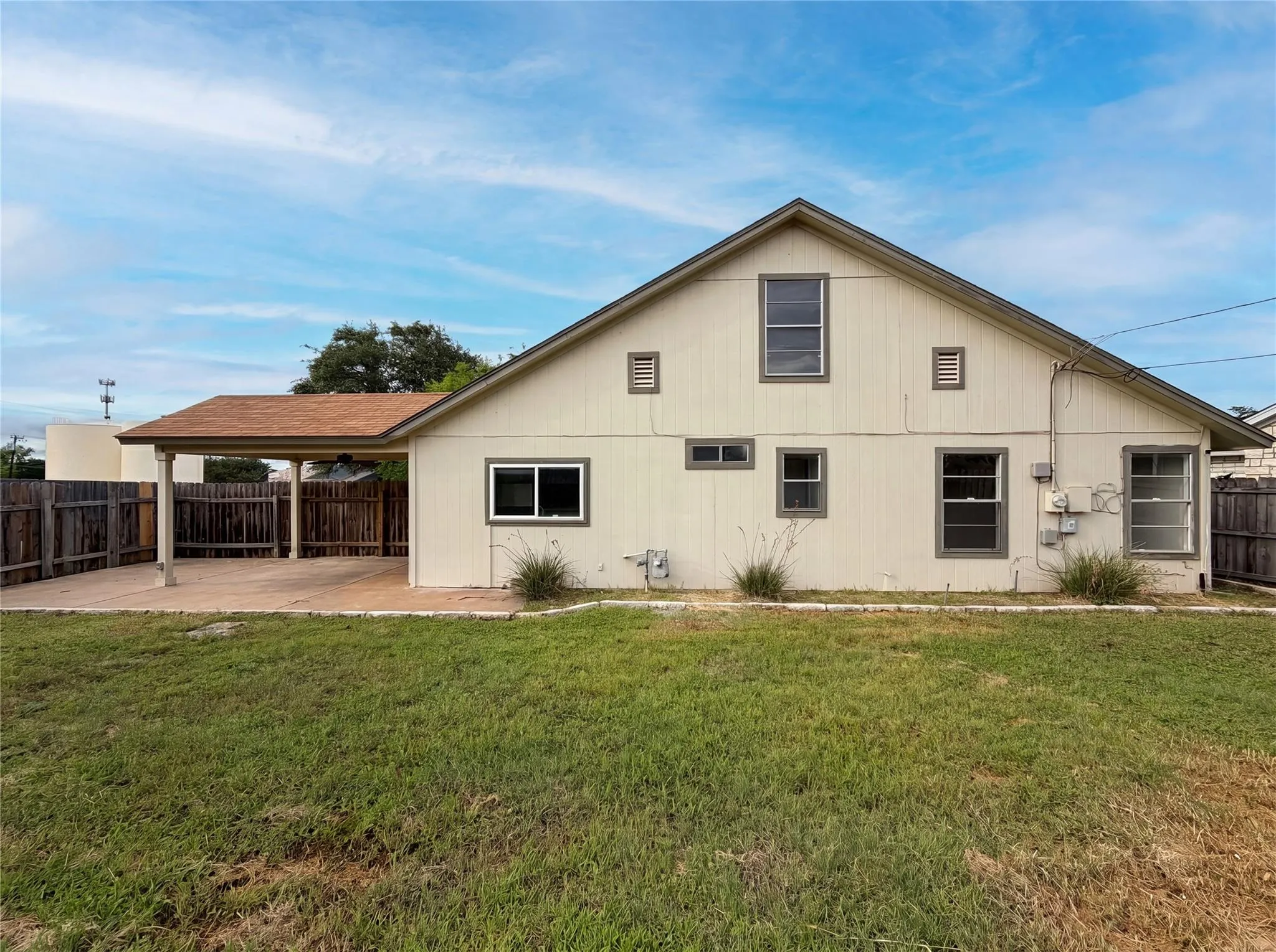 Photo 5 of 1301 PITCAIRN DR